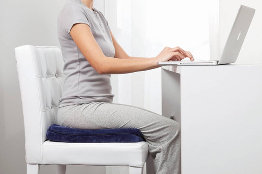 Coccyx Minderi mi, Oturma Simidi mi? Hangisi Sizin İçin Uygun?