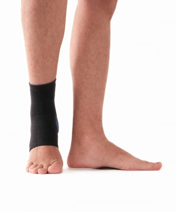 Ortholand örgü ayak bilekliği önden görünüm – ayakta kullanım